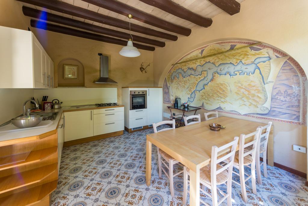 Villa La Rossa Fiumelatte Ngoại thất bức ảnh